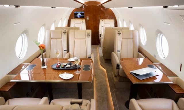 Gulfstream G280 N280S photo 2