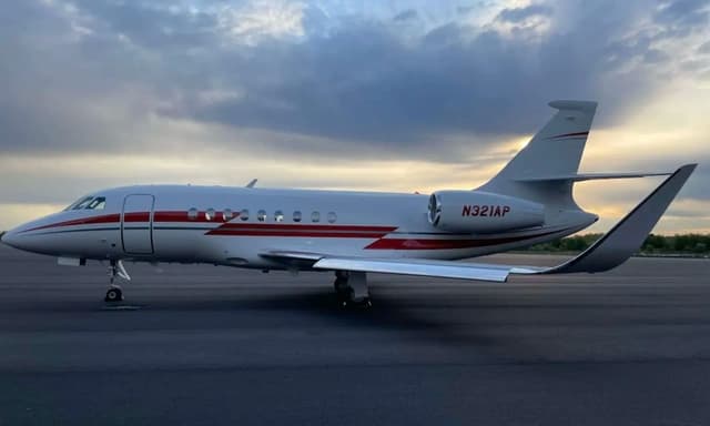 Falcon 2000EX N321AP photo 4