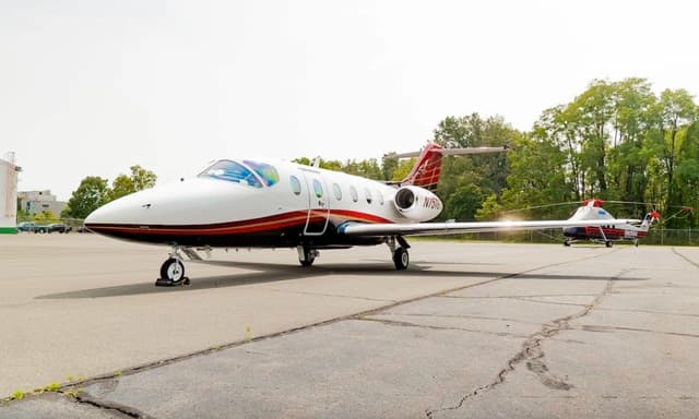Beechjet 400A N75TG