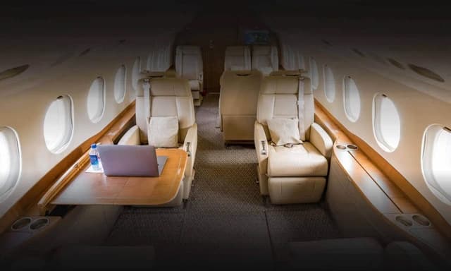 Falcon 2000EX N771HM photo 4