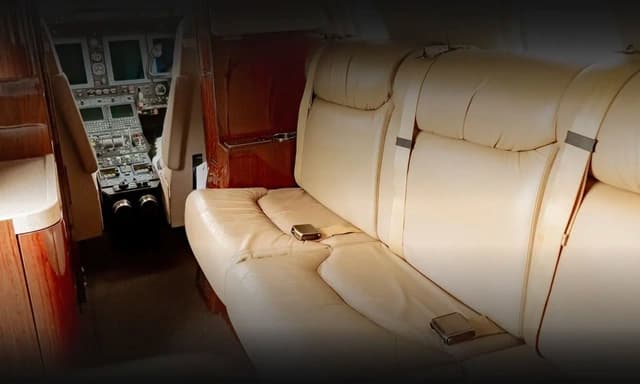 Beechjet 400A N75TG photo 2