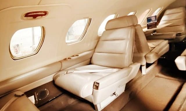 Cessna Citation II N704DA photo 2