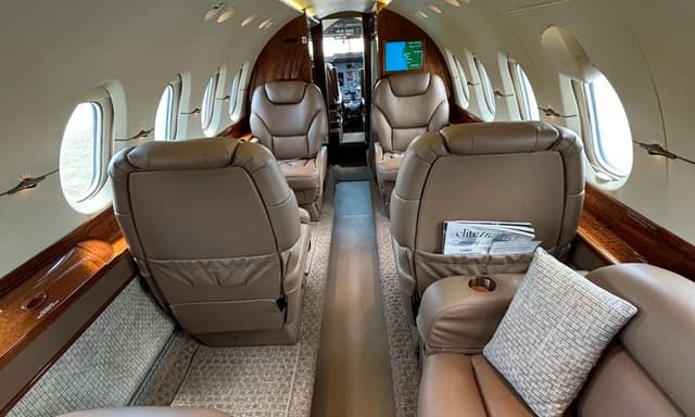 Hawker 800XP N63YM photo 3