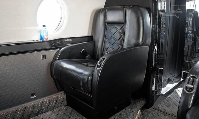 Gulfstream G200 N468JJ photo 2