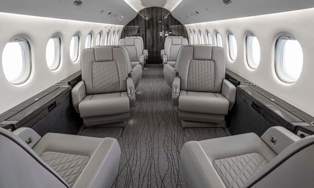 Falcon 2000EX N680SF photo 3