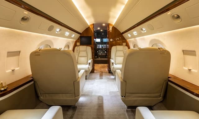 Gulfstream G550 N521SB photo 5