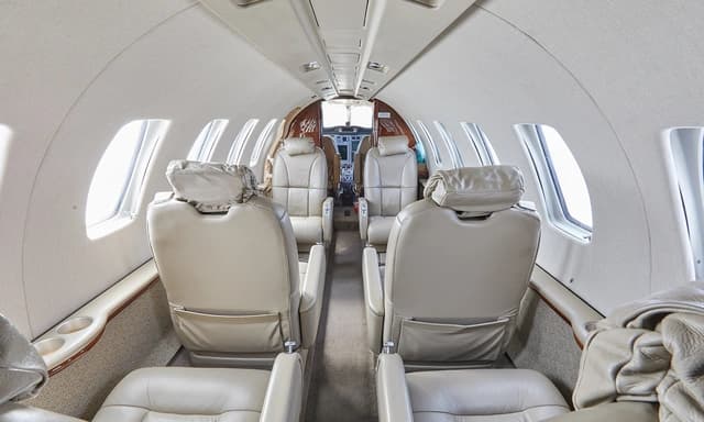 Cessna Citation CJ2 N67CC photo 5