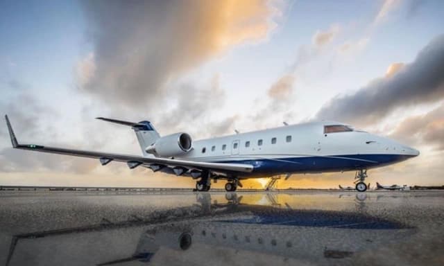 Challenger 604 N777MV