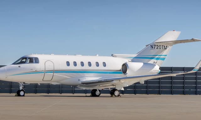 Hawker 850XP N720TM