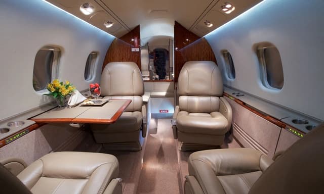 Learjet 60 N178MM photo 5