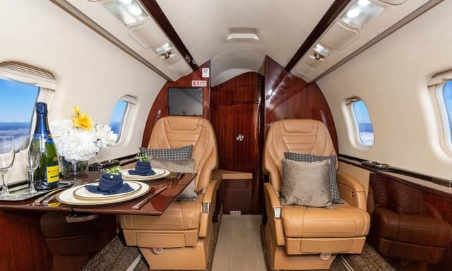 Learjet 60XR N367LJ photo 5