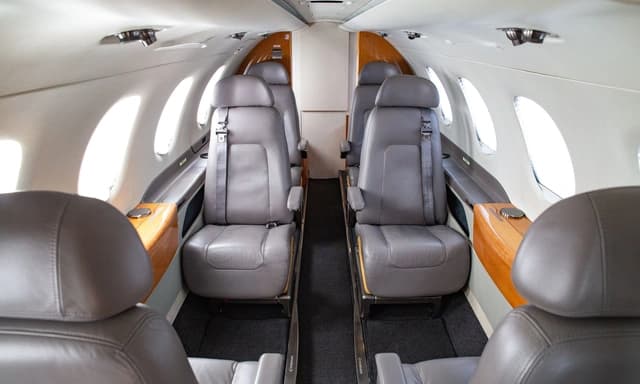 Embraer Phenom 300 N14AQ photo 2
