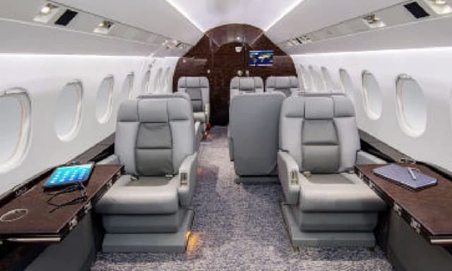 Falcon 2000EX EASy N799RB photo 2