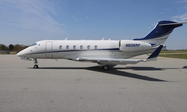 Challenger 300 N606RP