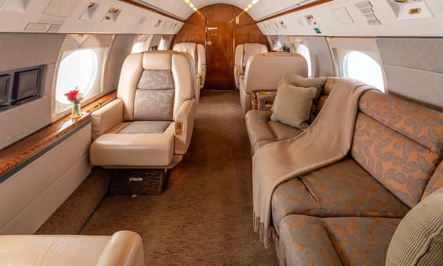 Gulfstream IV-SP N1979L photo 4