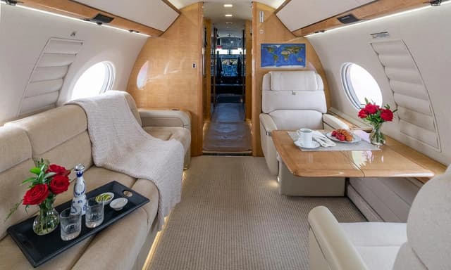Gulfstream G650 N221DG photo 3