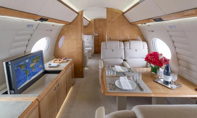Gulfstream G650 N221DG photo 4