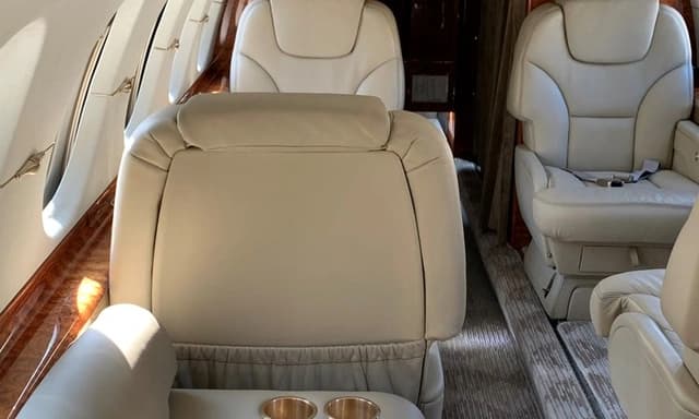 Hawker 800XP N167SC photo 5