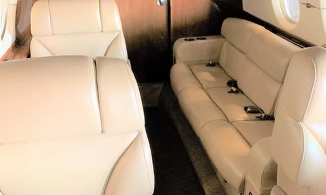 Hawker 1000 N707HD photo 4