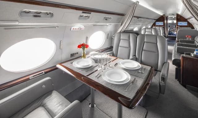 Gulfstream IV-SP N442WW photo 4