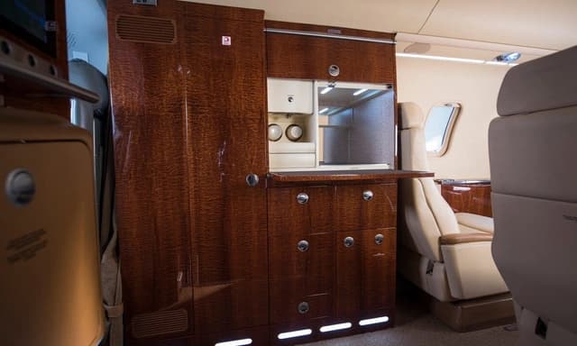 Learjet 45 N30AX photo 3