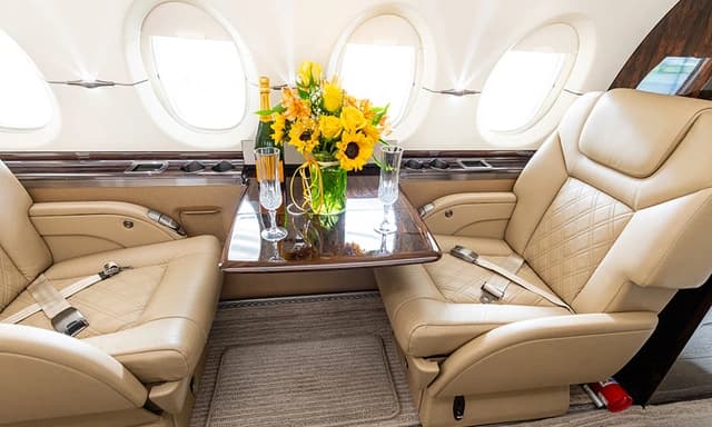 Hawker 900XP N17RM photo 5