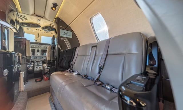 Cessna Citation CJ4 N81QC photo 4