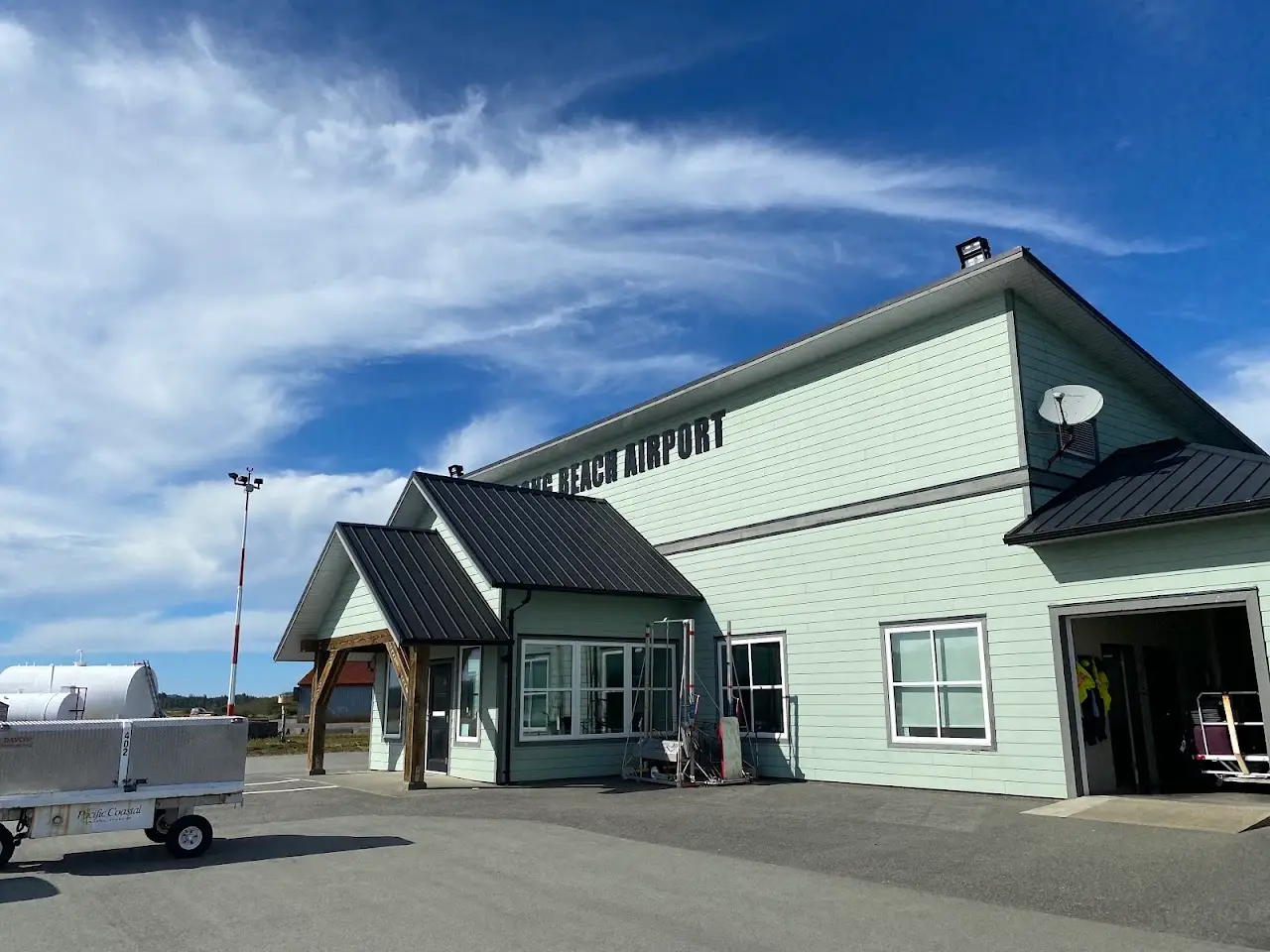 Tofino / Long Beach Airport (YAZ), photo 3
