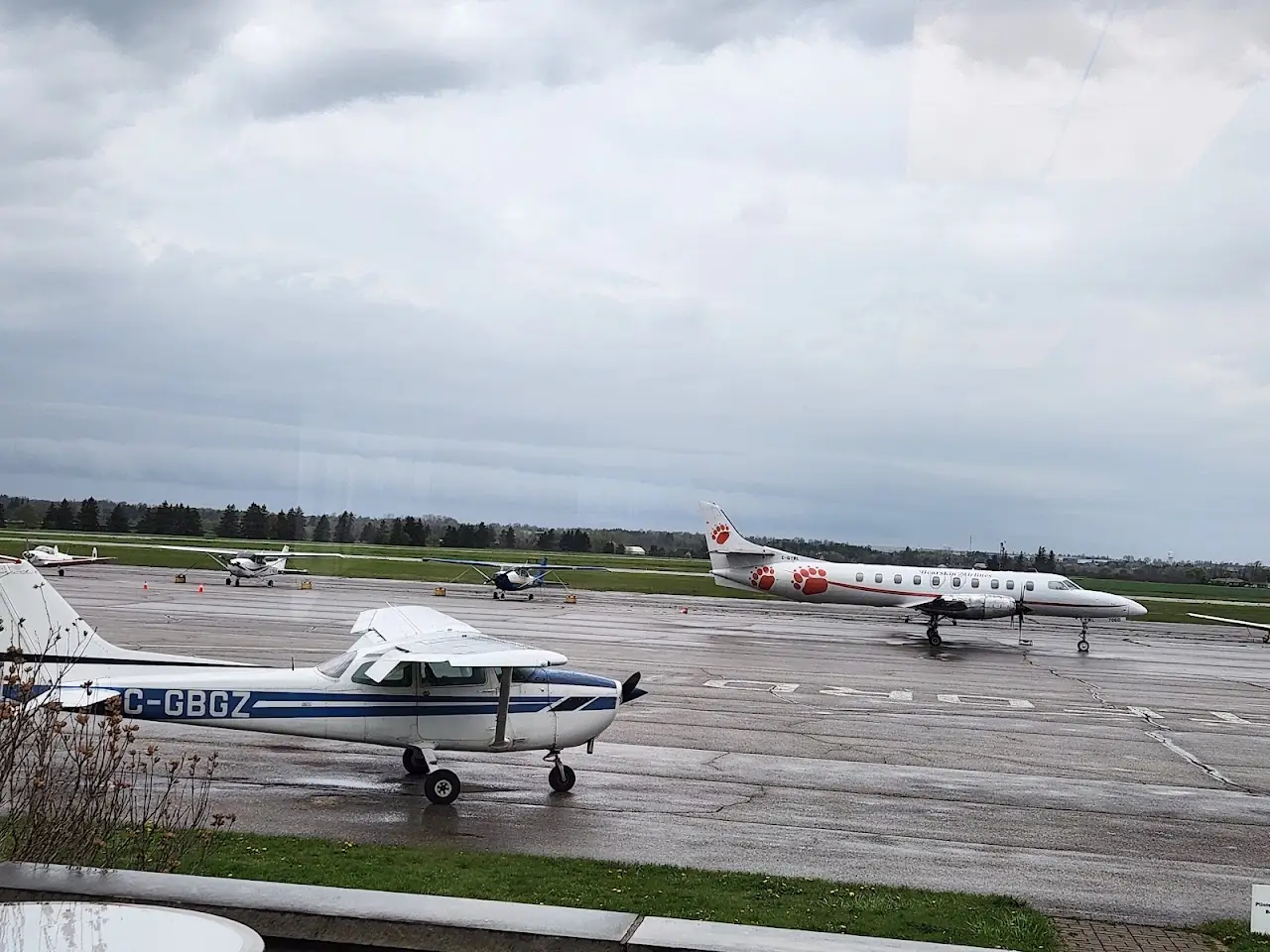 Brantford Municipal Airport (CYFD), photo 2