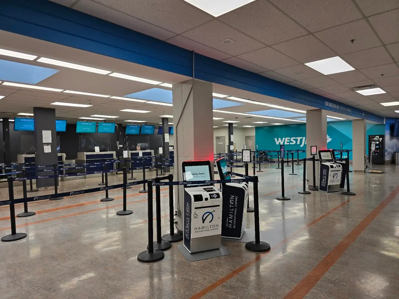 John C. Munro Hamilton International Airport (YHM), photo 2