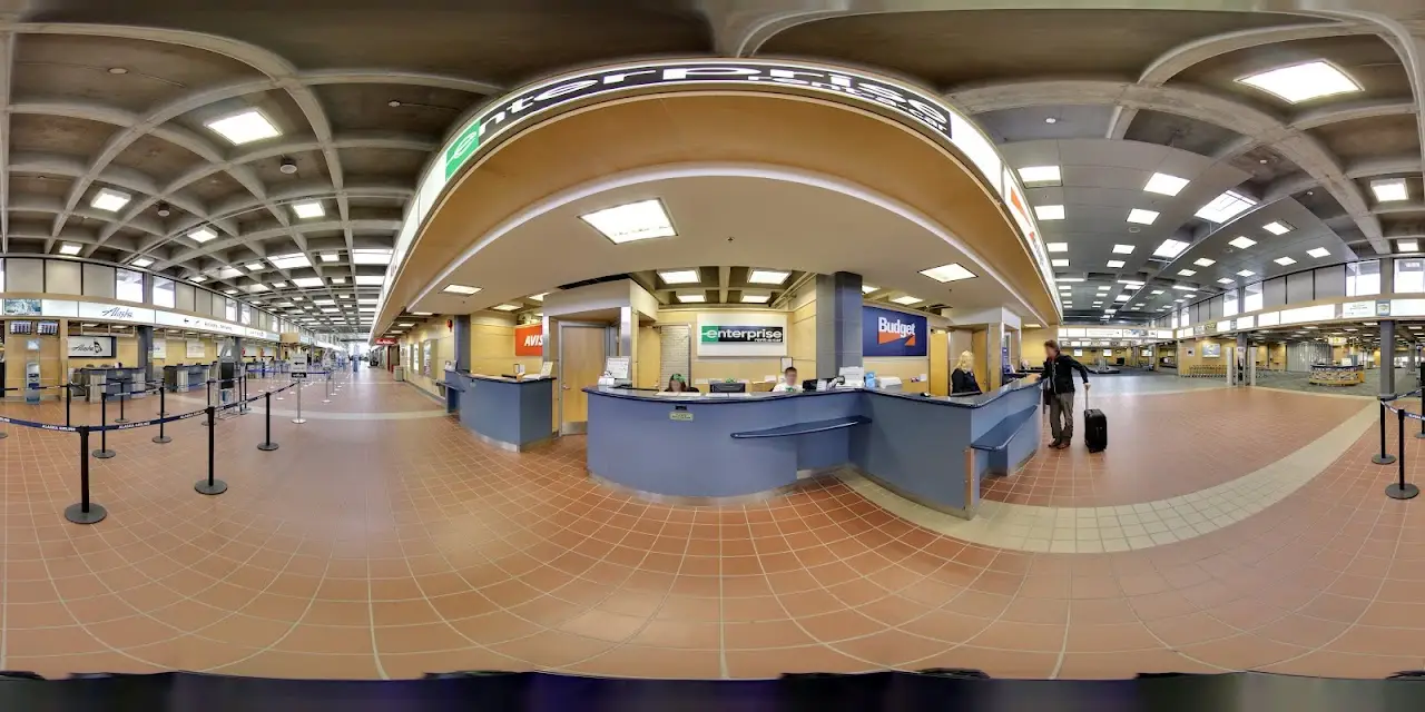 Kelowna International Airport (YLW), photo 2