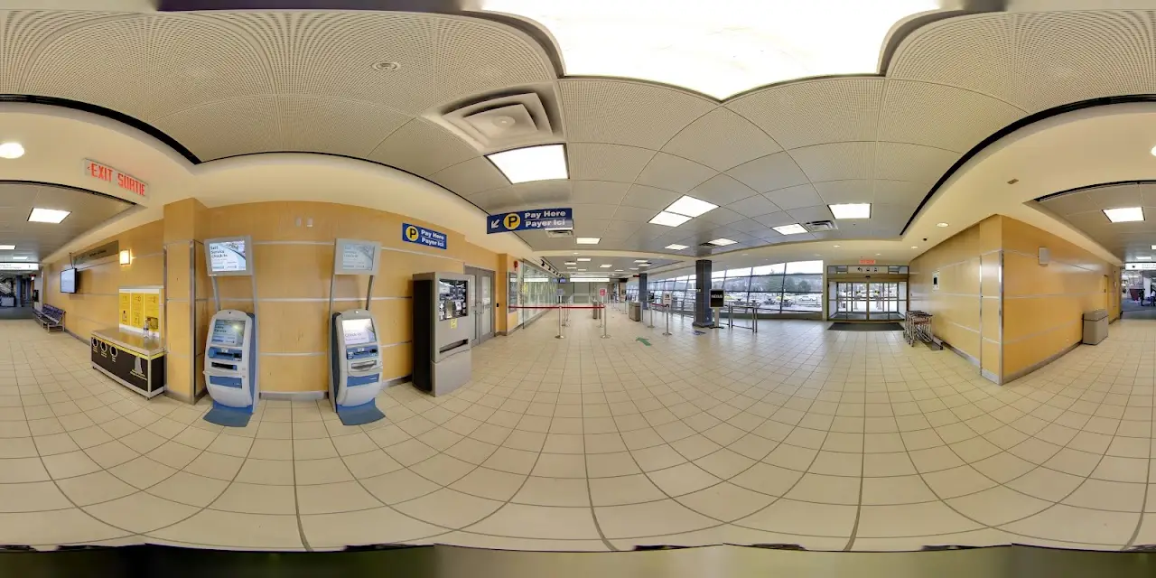 Kelowna International Airport (YLW), photo 4