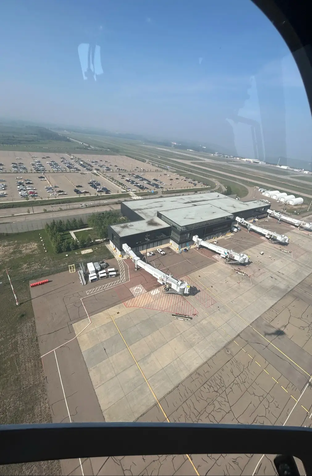 Fort McMurray International Airport (YMM), photo 4