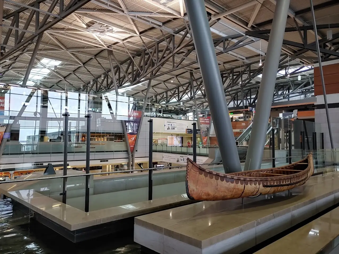 Ottawa Macdonald-Cartier International Airport (YOW), photo 3