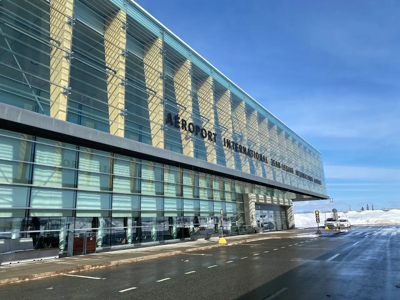 Quebec Jean Lesage International Airport (YQB), photo 3