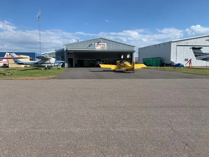 Thunder Bay International Airport (YQT), photo 2