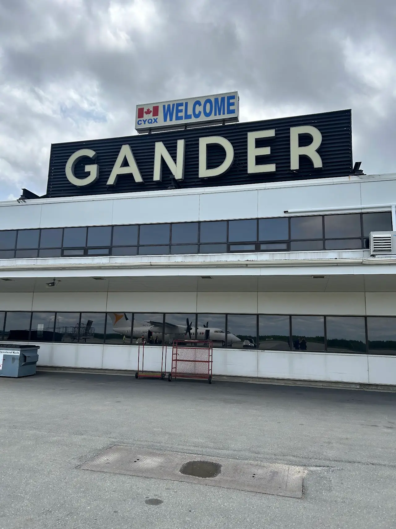 Gander International Airport (YQX), photo 2
