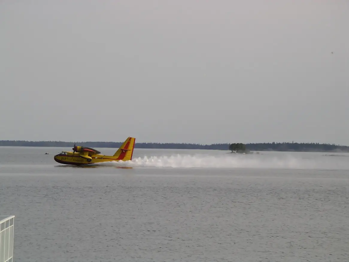 La Ronge Airport (YVC), photo 3