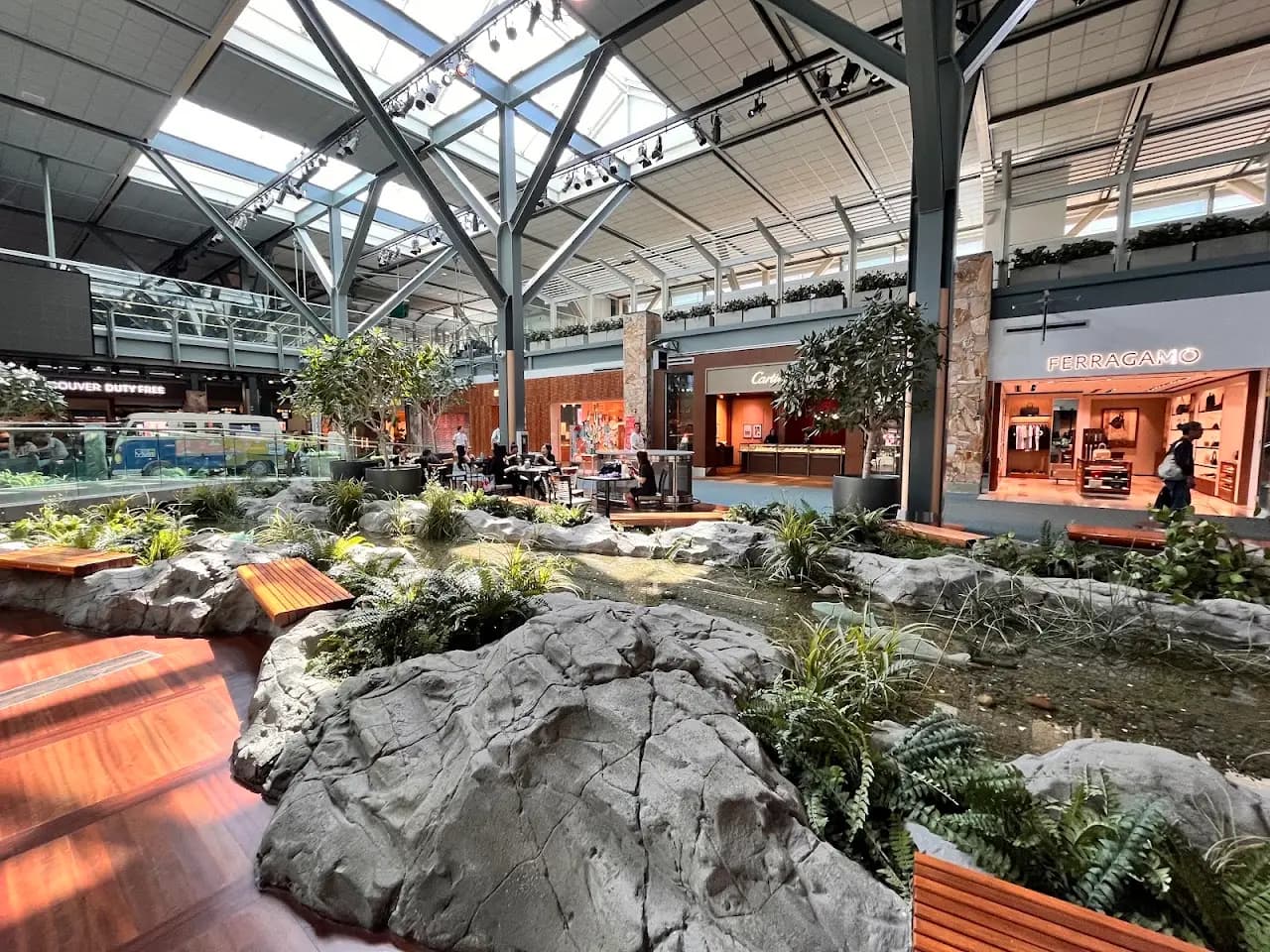 Vancouver International Airport (YVR), photo 4