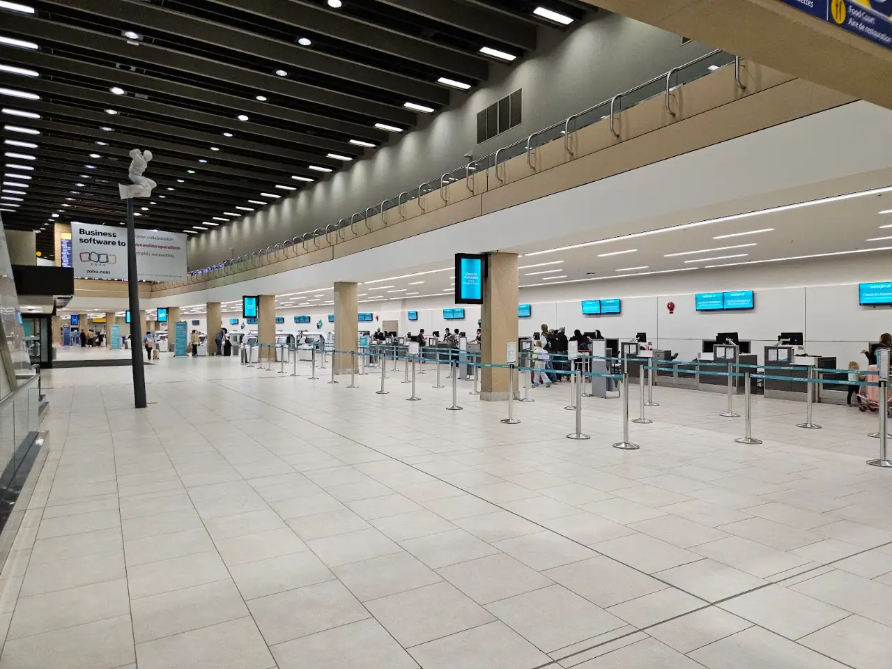 Calgary International Airport (YYC), photo 3