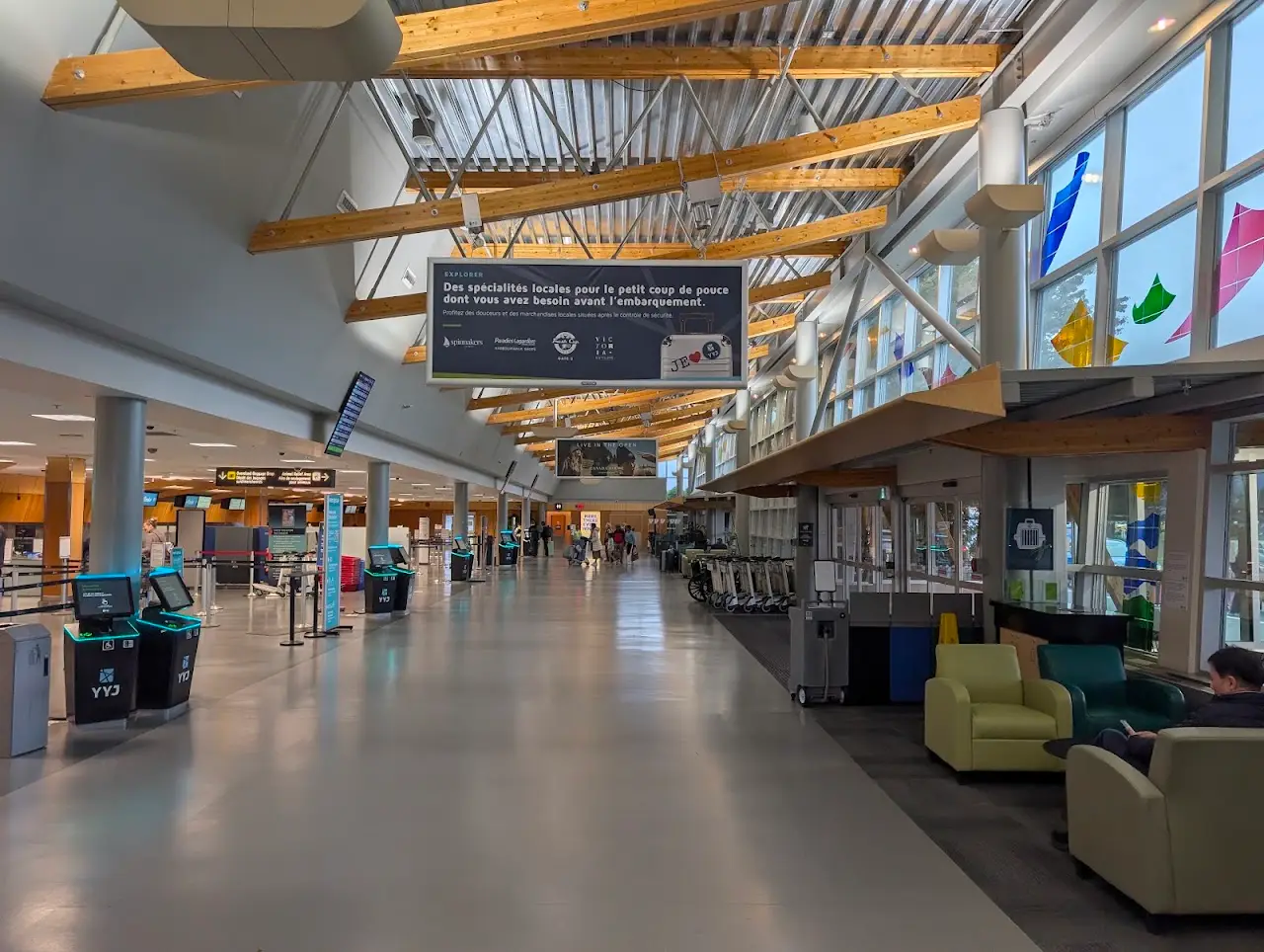 Victoria International Airport (YYJ), photo 3