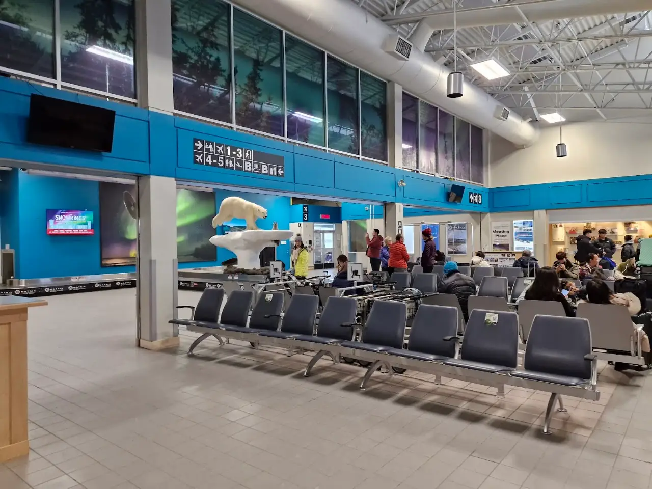 Yellowknife International Airport (YZF), photo 2