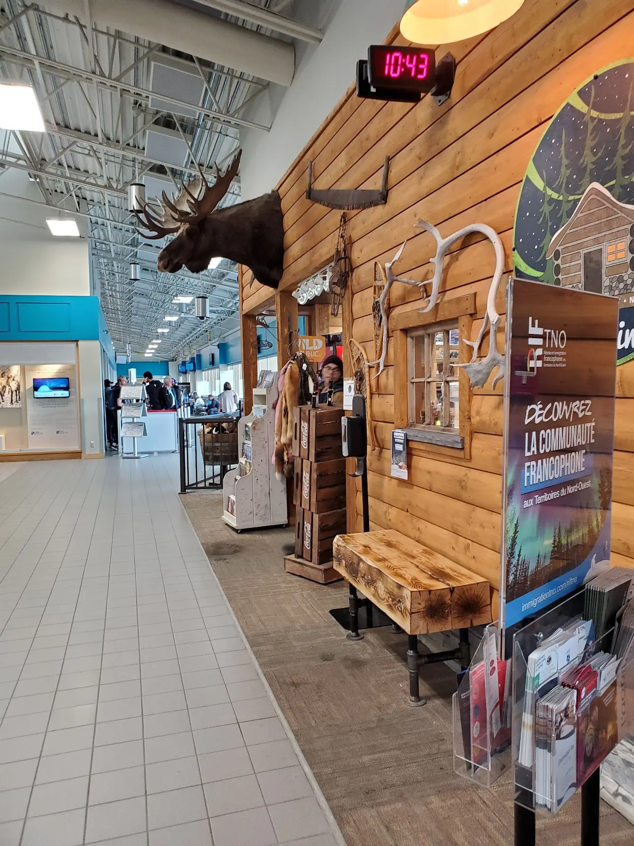 Yellowknife International Airport (YZF), photo 4