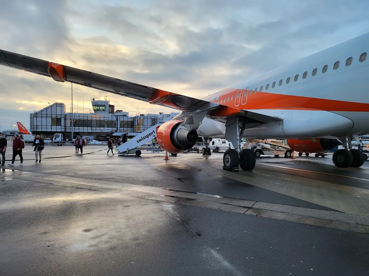 Belfast International Airport (BFS), photo 3