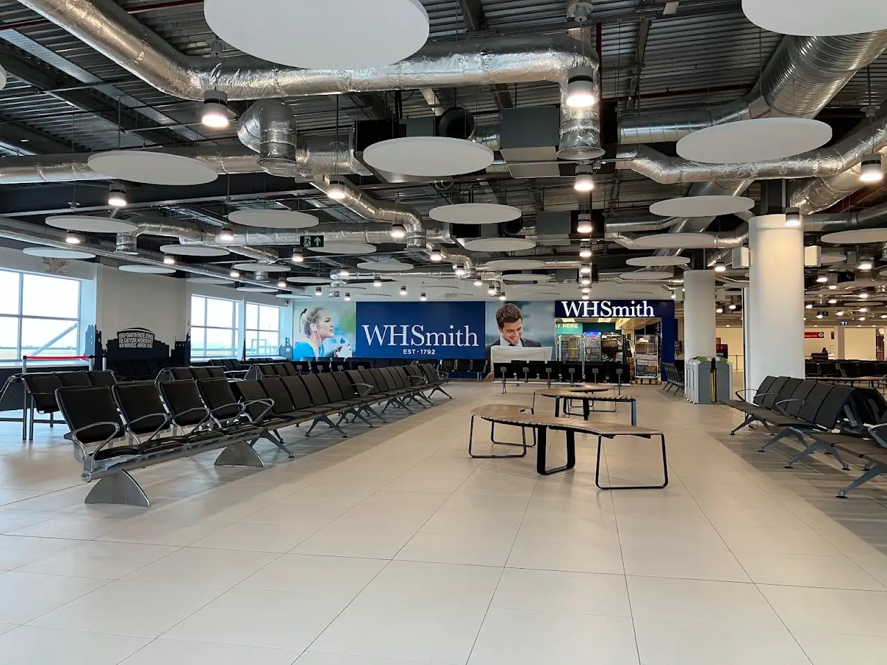Cardiff International Airport (CWL), photo 3