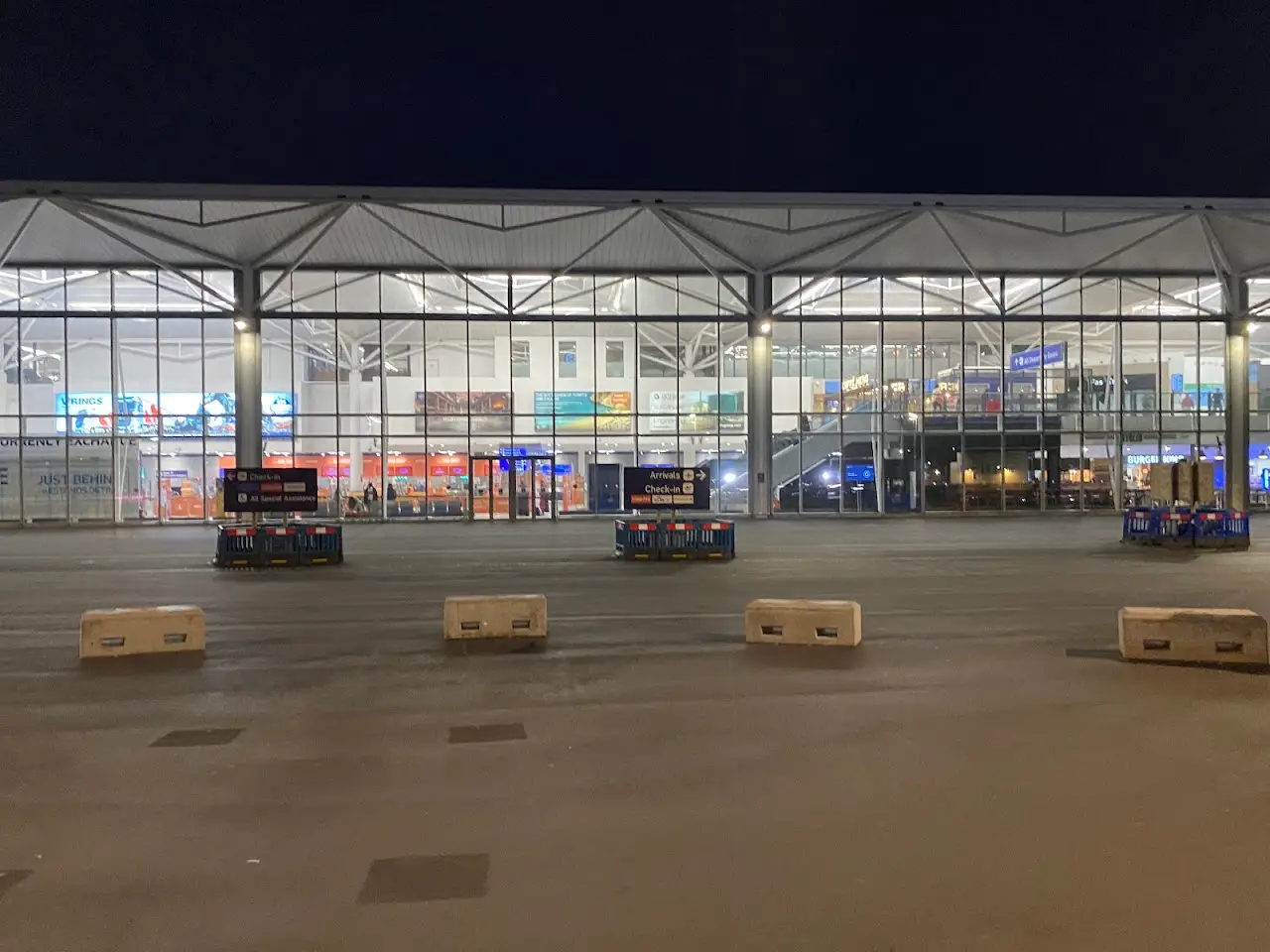 Bristol Airport (BRS), photo 4