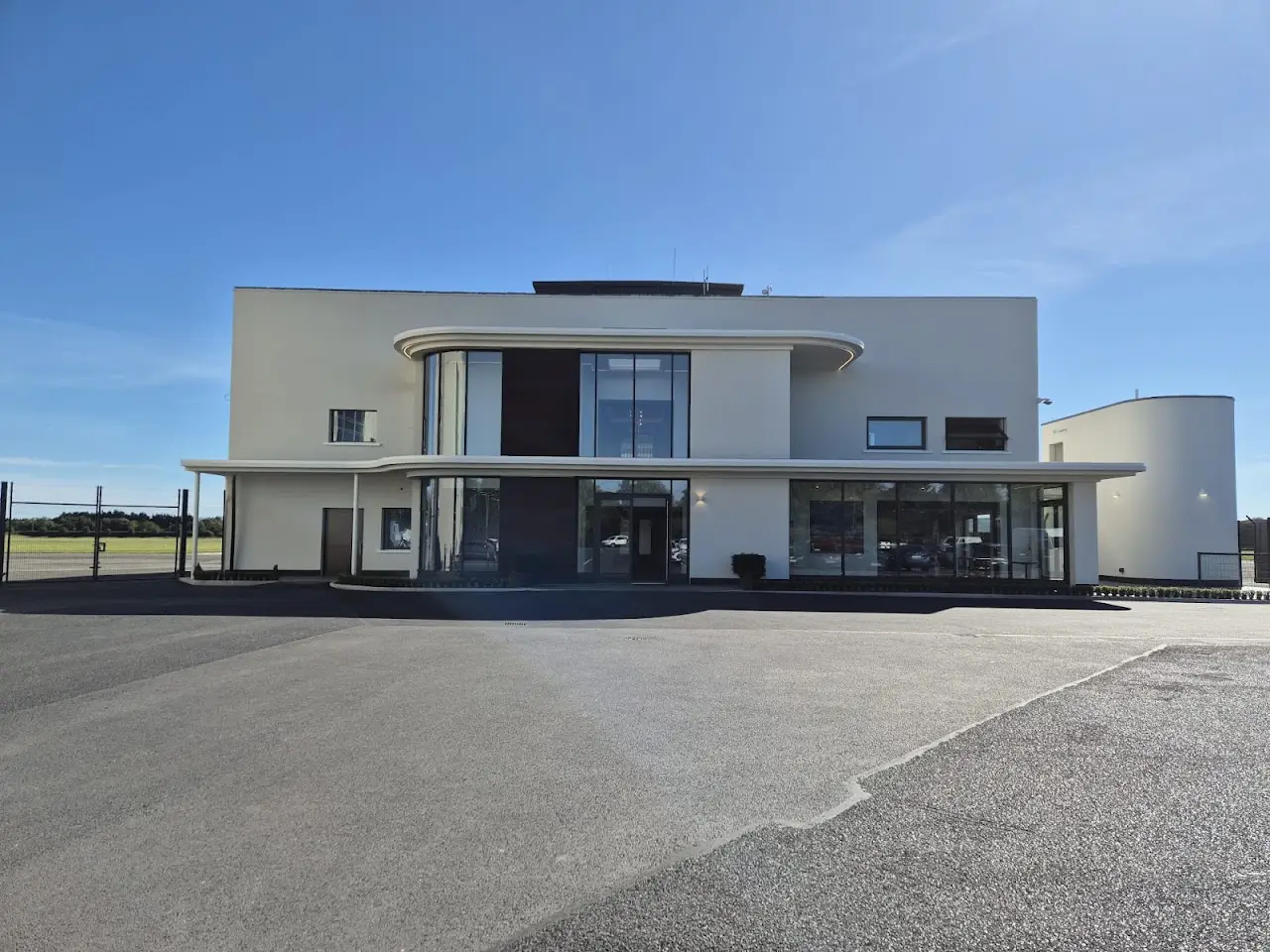 Weston Airport (EIWT), photo 3