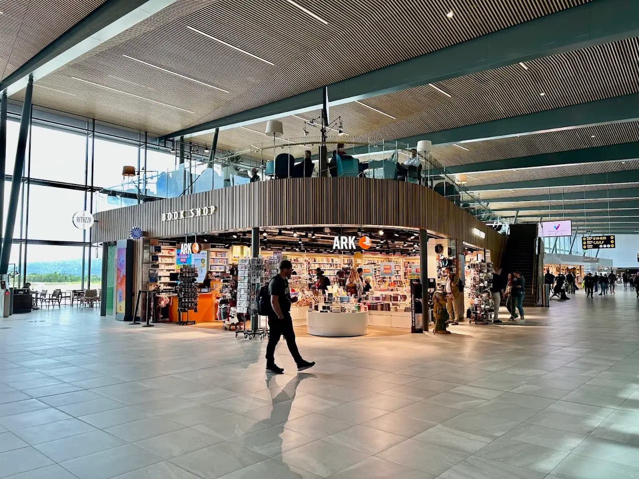 Bergen Airport, Flesland (BGO), photo 3