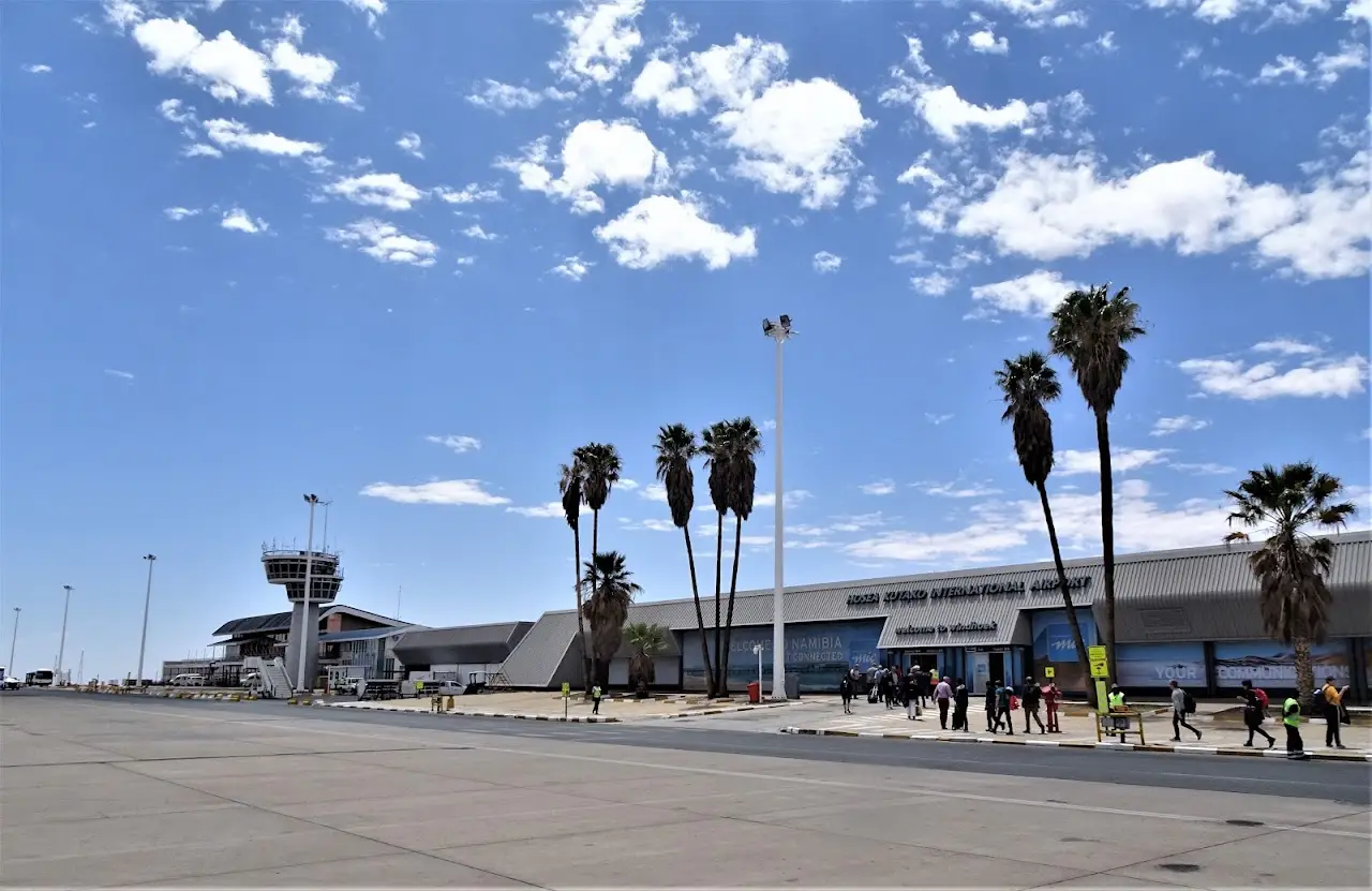 Hosea Kutako International Airport (WDH), photo 3