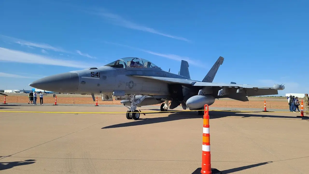 Perot Field/Fort Worth Alliance Airport (AFW), photo 3